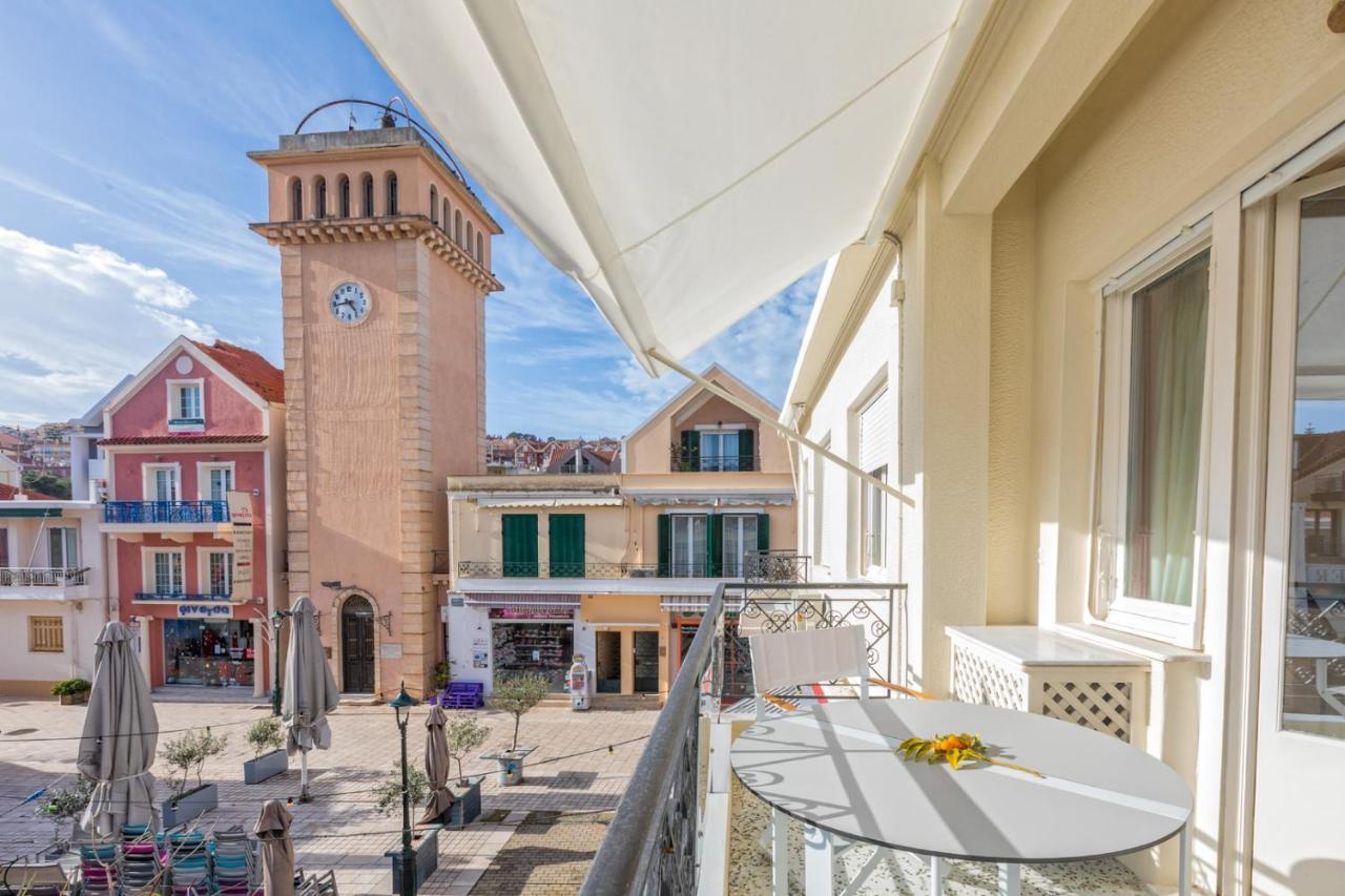 Etoile Luxury Suites Аргостолион Екстериор снимка