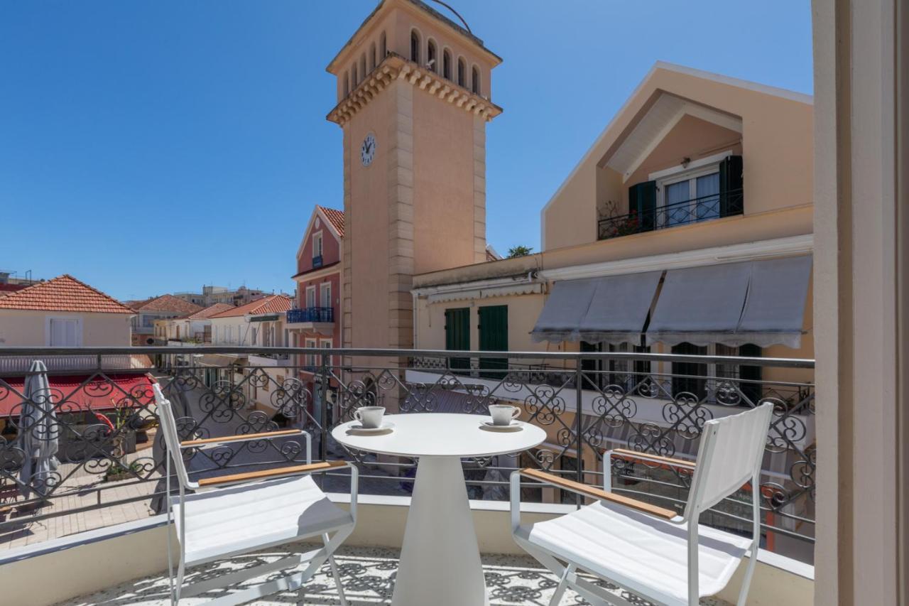 Etoile Luxury Suites Аргостолион Екстериор снимка