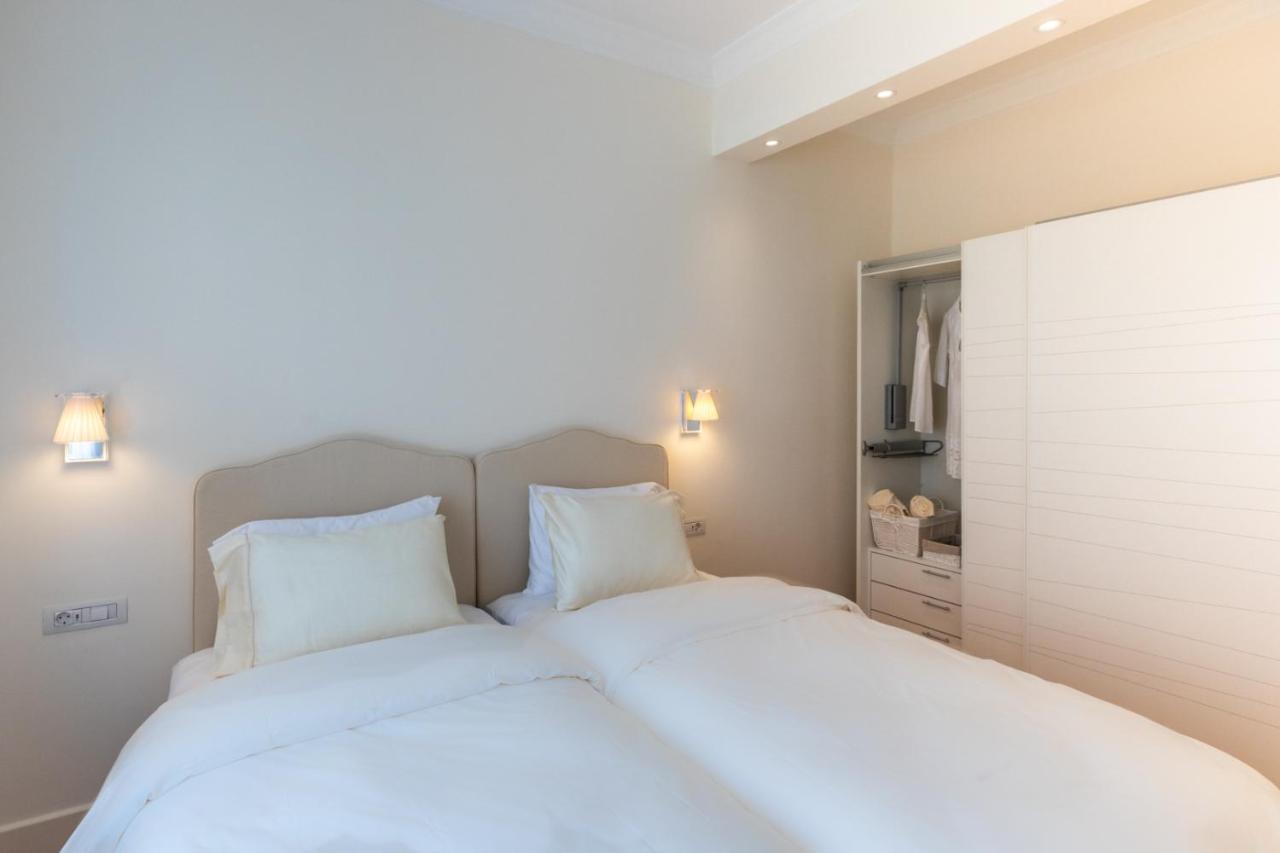 Etoile Luxury Suites Аргостолион Екстериор снимка