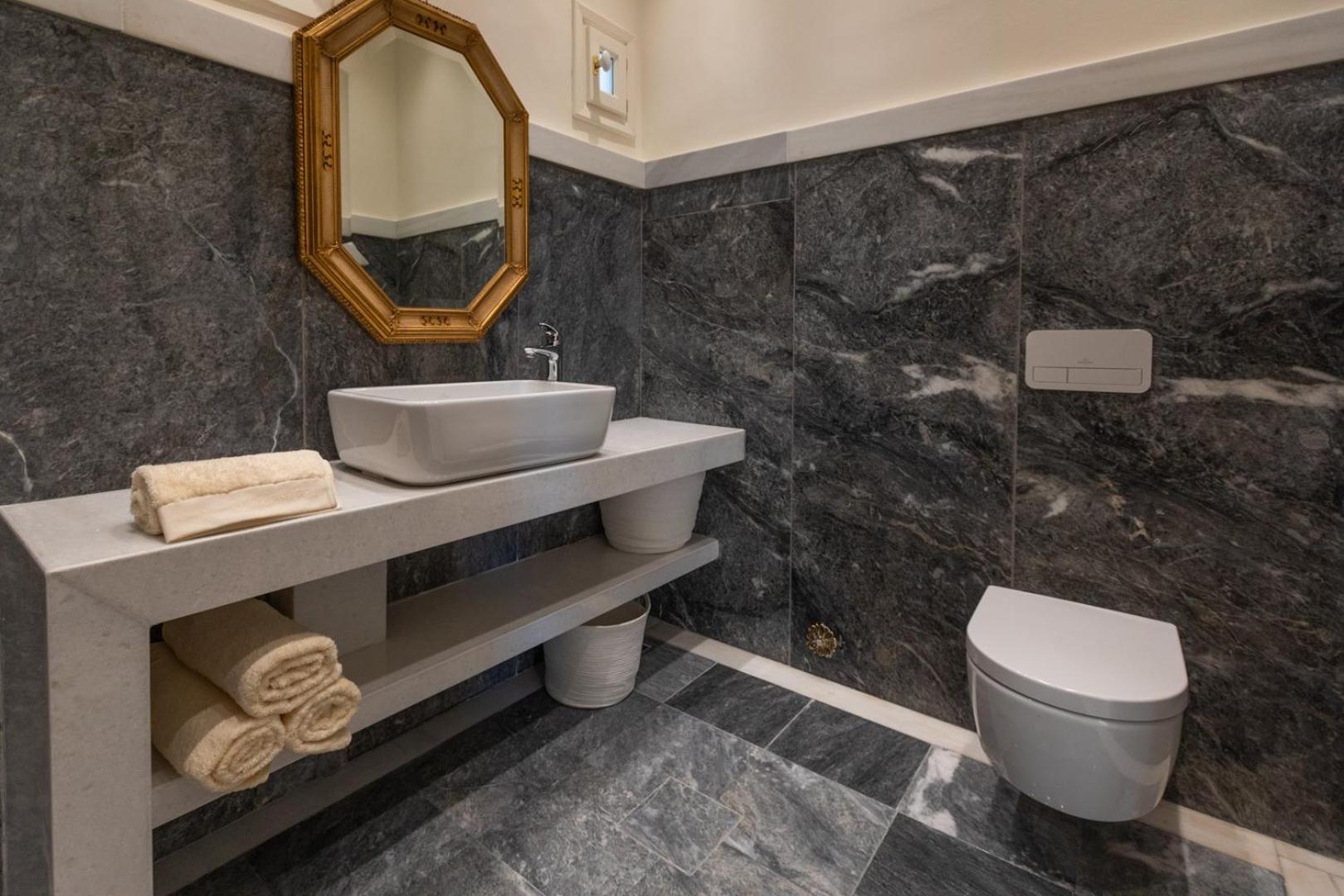 Etoile Luxury Suites Аргостолион Екстериор снимка